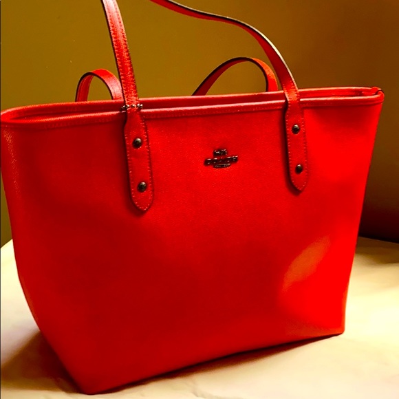 Coach purse - Picture 1 of 7